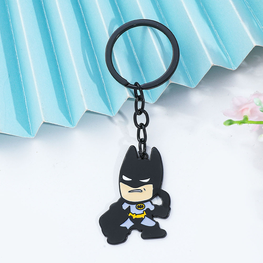 سلسلة مفاتيح كرتونية على شكل خ - مراجعة Cosplay Bat Prop وسعره