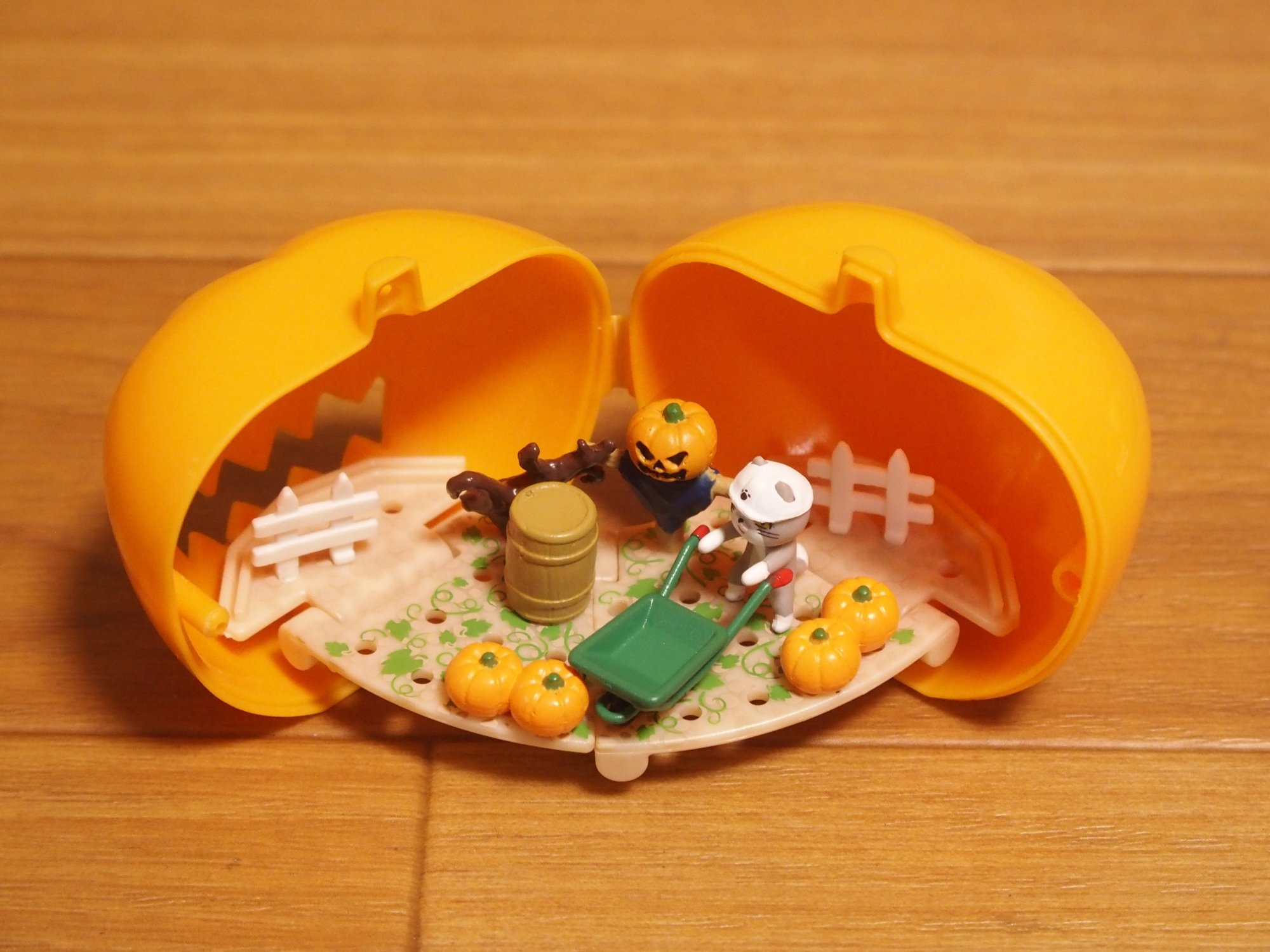 ألعاب كبسولة Tarlin kawaii 2-w - مراجعة Cosplay Bat Prop وسعره