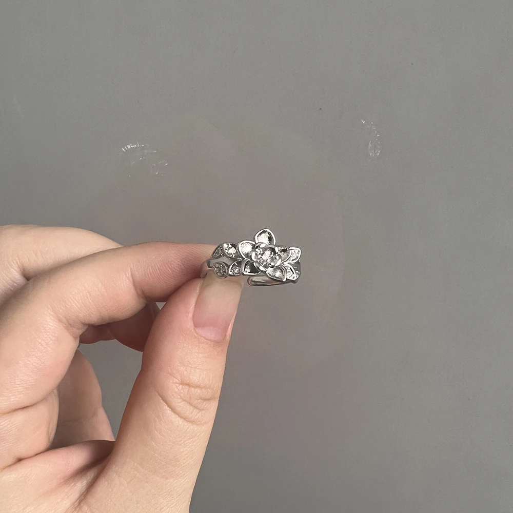 الحب والفضاء العميق كزيفير زين - مراجعة Cosplay Floating Prop وسعره